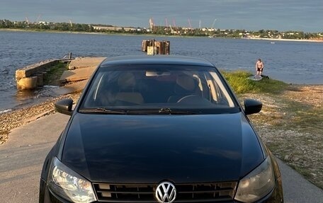 Volkswagen Polo VI (EU Market), 2011 год, 525 000 рублей, 2 фотография