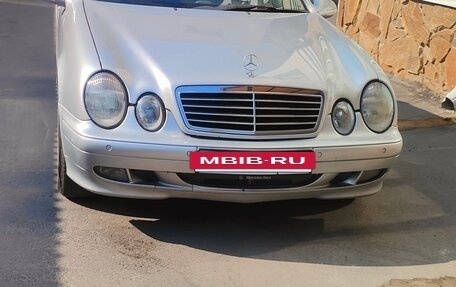 Mercedes-Benz CLK-Класс, 2000 год, 2 000 000 рублей, 2 фотография