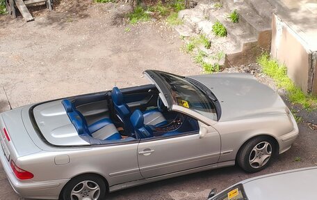 Mercedes-Benz CLK-Класс, 2000 год, 2 000 000 рублей, 28 фотография