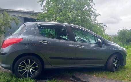 Peugeot 308 II, 2010 год, 695 000 рублей, 3 фотография