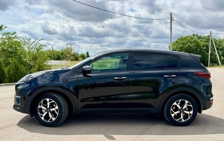 KIA Sportage IV рестайлинг, 2020 год, 2 300 000 рублей, 3 фотография