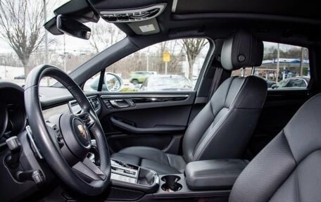 Porsche Macan I рестайлинг, 2022 год, 4 608 376 рублей, 5 фотография