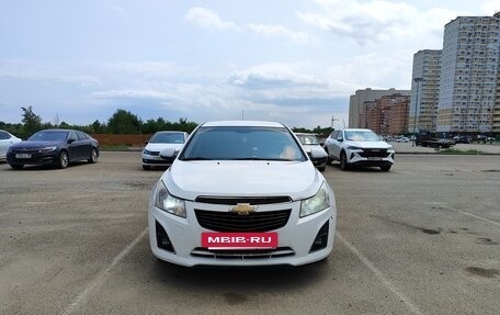 Chevrolet Cruze II, 2014 год, 690 000 рублей, 2 фотография