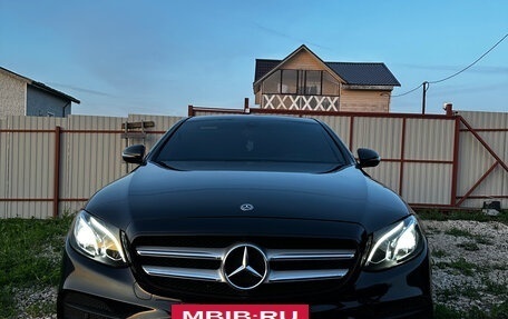 Mercedes-Benz E-Класс, 2019 год, 4 350 000 рублей, 12 фотография