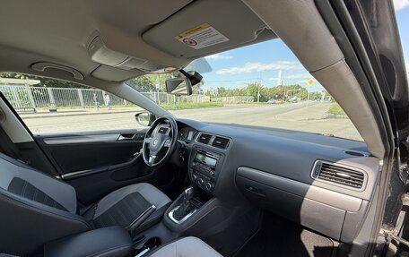 Volkswagen Jetta VI, 2013 год, 900 000 рублей, 5 фотография
