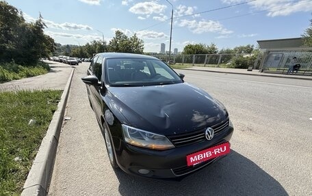 Volkswagen Jetta VI, 2013 год, 900 000 рублей, 11 фотография
