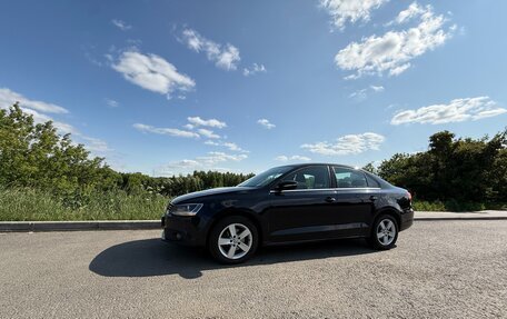 Volkswagen Jetta VI, 2013 год, 900 000 рублей, 28 фотография