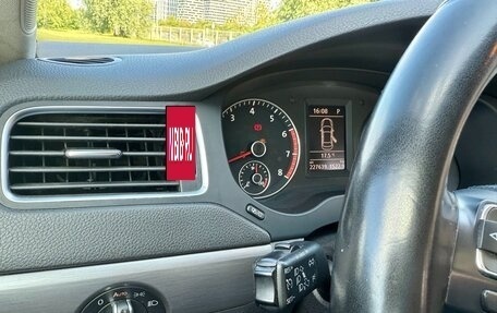 Volkswagen Jetta VI, 2013 год, 900 000 рублей, 26 фотография