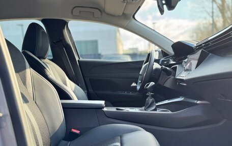 Peugeot 308, 2022 год, 2 060 000 рублей, 10 фотография