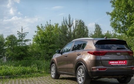 KIA Sportage IV рестайлинг, 2017 год, 1 877 000 рублей, 2 фотография