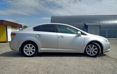 Toyota Avensis III рестайлинг, 2010 год, 1 200 000 рублей, 2 фотография