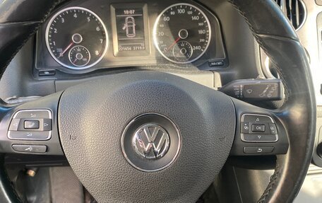 Volkswagen Tiguan I, 2011 год, 950 000 рублей, 12 фотография