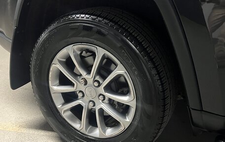 Jeep Grand Cherokee, 2014 год, 2 700 000 рублей, 17 фотография