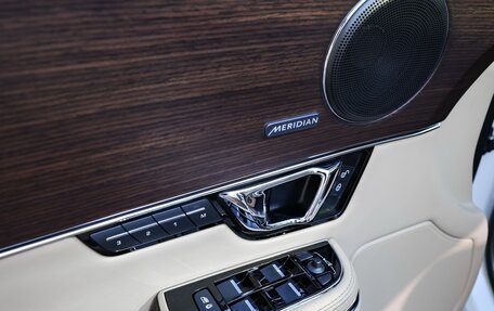 Jaguar XJ IV (X351), 2017 год, 3 500 000 рублей, 18 фотография