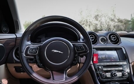 Jaguar XJ IV (X351), 2017 год, 3 500 000 рублей, 29 фотография