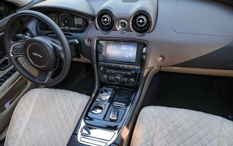 Jaguar XJ IV (X351), 2017 год, 3 500 000 рублей, 39 фотография