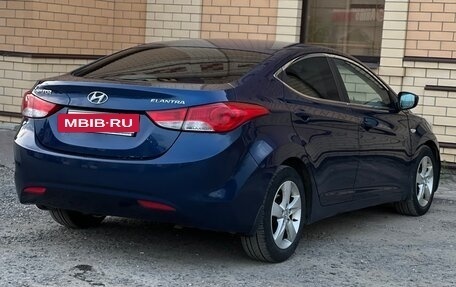 Hyundai Elantra V, 2011 год, 950 000 рублей, 5 фотография