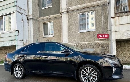 Toyota Camry, 2017 год, 2 445 000 рублей, 2 фотография