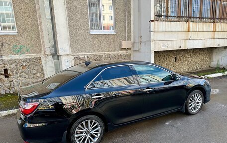 Toyota Camry, 2017 год, 2 445 000 рублей, 4 фотография