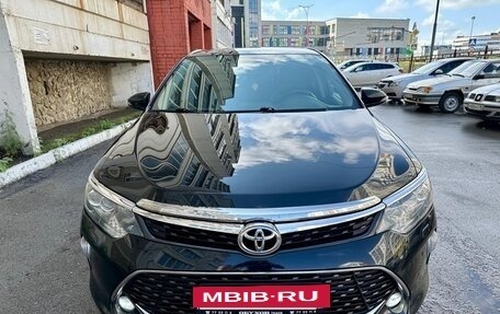 Toyota Camry, 2017 год, 2 445 000 рублей, 8 фотография