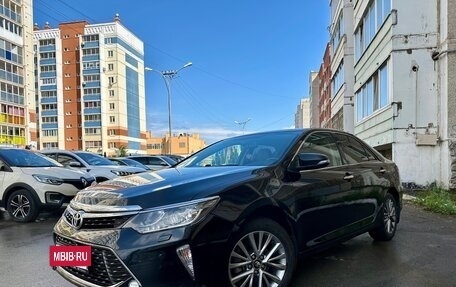 Toyota Camry, 2017 год, 2 445 000 рублей, 7 фотография