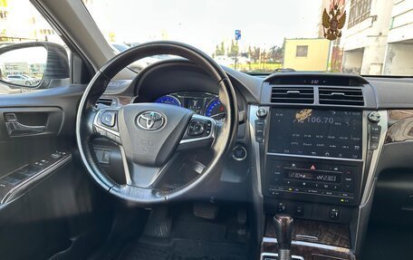 Toyota Camry, 2017 год, 2 445 000 рублей, 26 фотография