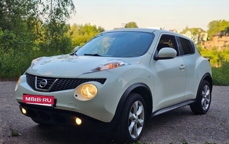 Nissan Juke II, 2012 год, 749 000 рублей, 2 фотография