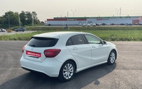 Mercedes-Benz A-Класс, 2016 год, 1 950 000 рублей, 3 фотография