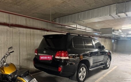 Toyota Land Cruiser 200, 2010 год, 2 799 999 рублей, 4 фотография