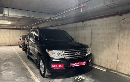 Toyota Land Cruiser 200, 2010 год, 2 799 999 рублей, 3 фотография