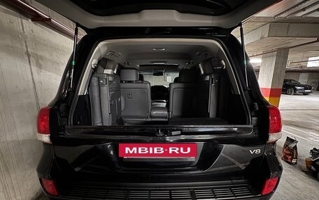 Toyota Land Cruiser 200, 2010 год, 2 799 999 рублей, 11 фотография