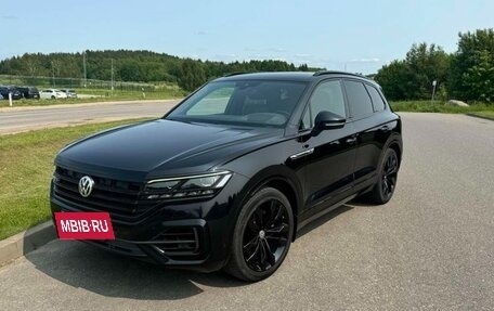 Volkswagen Touareg III, 2019 год, 8 300 000 рублей, 2 фотография