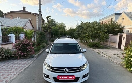 Volkswagen Tiguan I, 2013 год, 2 000 000 рублей, 2 фотография