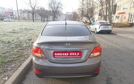 Hyundai Solaris II рестайлинг, 2014 год, 649 999 рублей, 3 фотография
