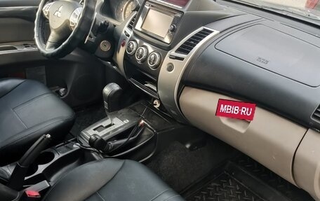 Mitsubishi Pajero Sport II рестайлинг, 2015 год, 1 750 000 рублей, 12 фотография