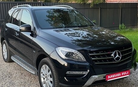 Mercedes-Benz M-Класс, 2012 год, 2 500 000 рублей, 2 фотография