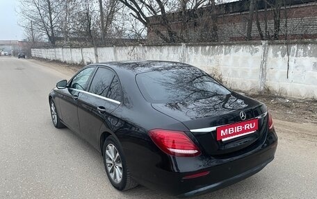 Mercedes-Benz E-Класс, 2018 год, 2 440 000 рублей, 5 фотография
