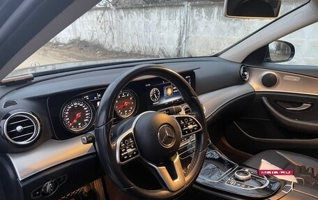 Mercedes-Benz E-Класс, 2018 год, 2 440 000 рублей, 10 фотография