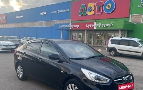 Hyundai Solaris II рестайлинг, 2013 год, 799 999 рублей, 5 фотография