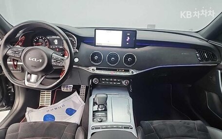 KIA Stinger I, 2022 год, 3 400 000 рублей, 7 фотография