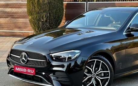 Mercedes-Benz E-Класс, 2020 год, 4 299 000 рублей, 2 фотография
