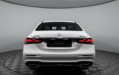 Mercedes-Benz E-Класс, 2021 год, 4 299 000 рублей, 1 фотография