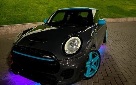 MINI Hatch, 2017 год, 2 550 000 рублей, 11 фотография