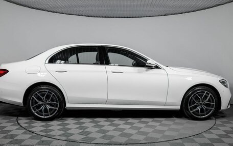 Mercedes-Benz E-Класс, 2021 год, 4 299 000 рублей, 3 фотография