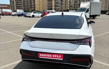 Hyundai Elantra, 2024 год, 2 300 000 рублей, 4 фотография