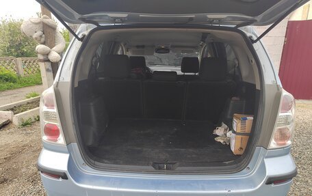 Toyota Corolla Verso I, 2006 год, 750 000 рублей, 2 фотография