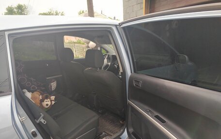 Toyota Corolla Verso I, 2006 год, 750 000 рублей, 3 фотография