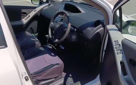 Toyota Vitz, 2009 год, 600 000 рублей, 8 фотография