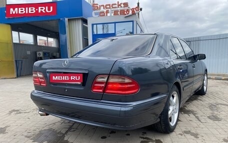 Mercedes-Benz E-Класс, 1998 год, 430 000 рублей, 4 фотография