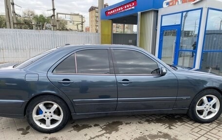 Mercedes-Benz E-Класс, 1998 год, 430 000 рублей, 5 фотография